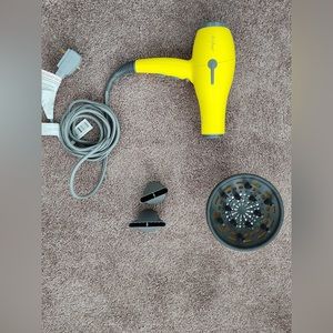 Drybar Buttercup Blow Dryer |